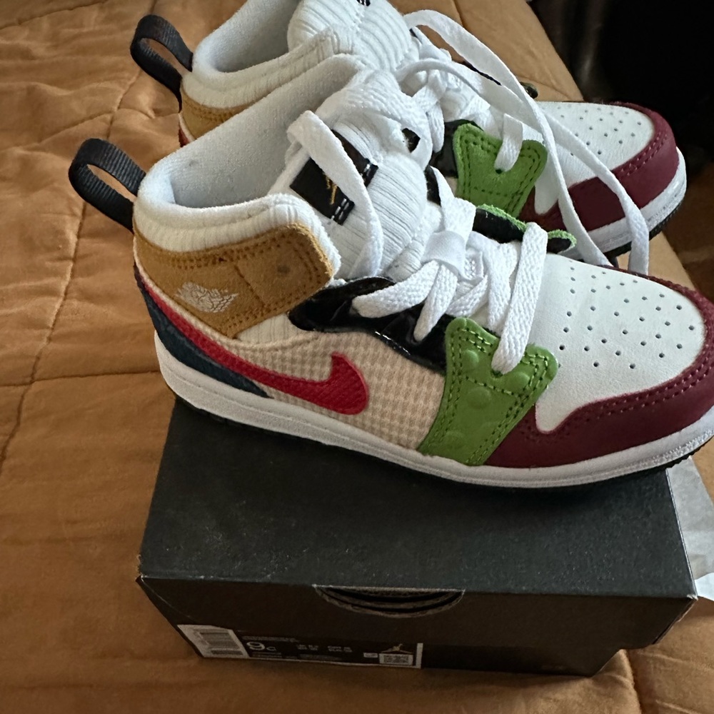 Brand New Jordan 1 mids